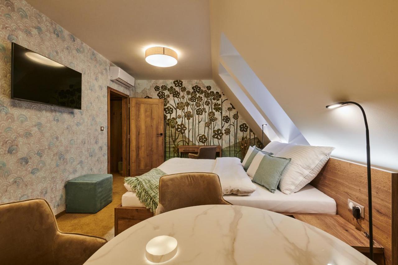 Hotel Alfréd a Hermína Olomouc Esterno foto